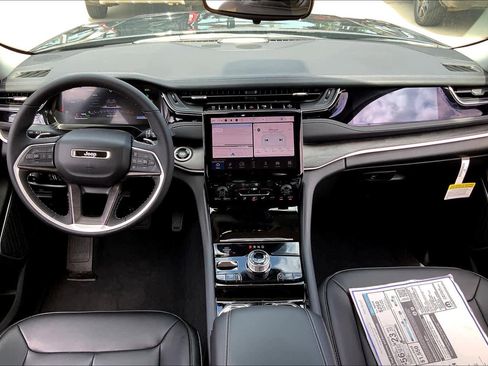 New 2023 Jeep Grand Cherokee 4WD 4xe image 5