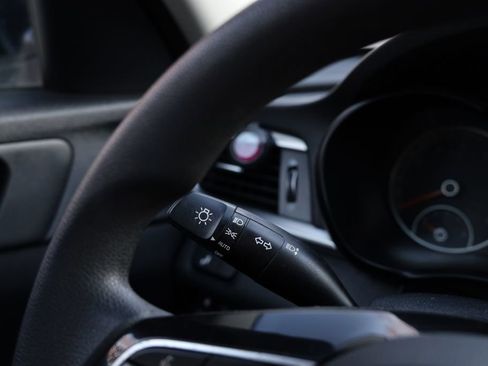 Used 2019 Kia Optima LX image 24