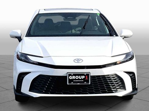 New 2026 Toyota Camry SE image 3