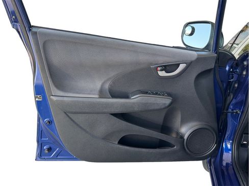 Used 2011 Honda Fit image 15