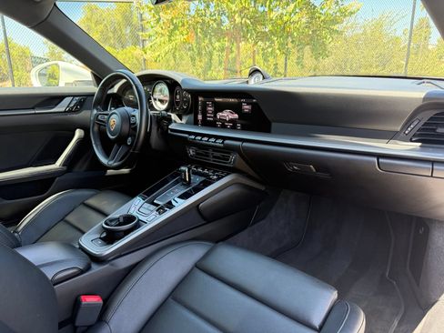 Certified 2021 Porsche 911 Carrera RWD image 28