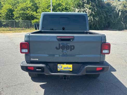 Used 2025 Jeep Gladiator Sport AWD/4WD image 25