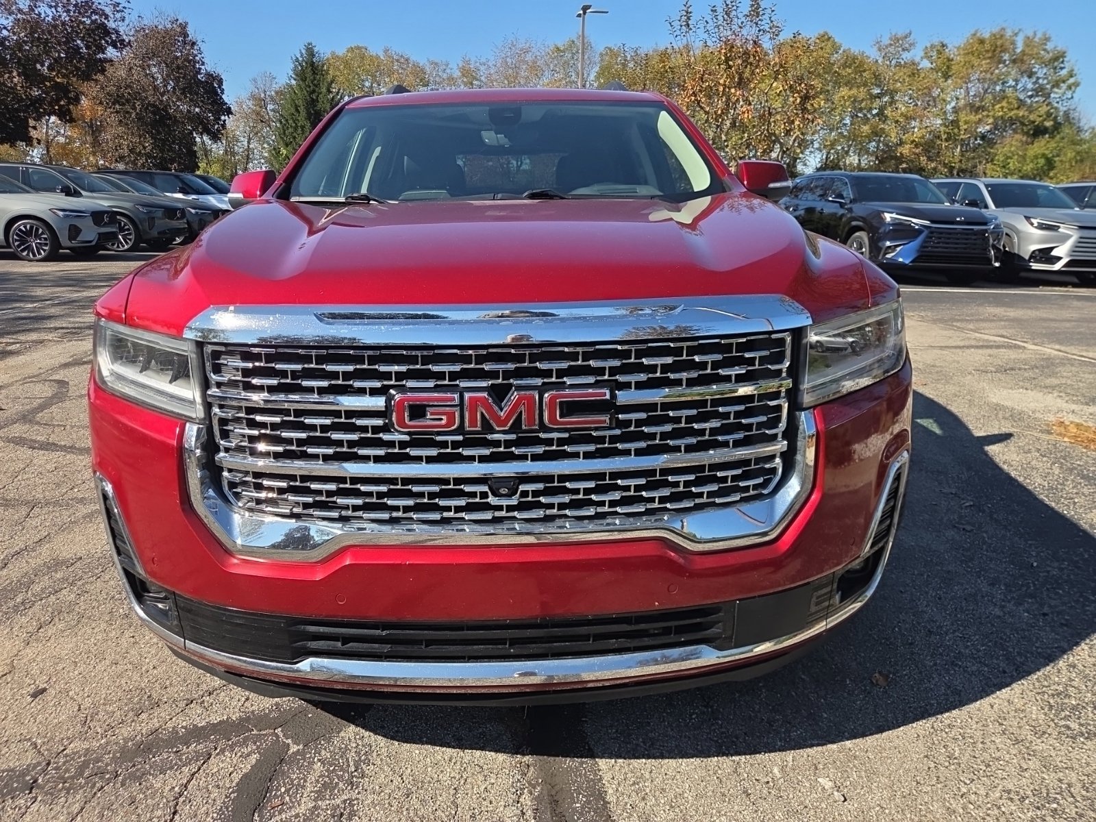 Used 2021 GMC Acadia Denali w/ Denali Ultimate Package AWD/4WD image 4