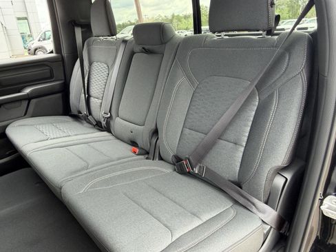 New 2026 RAM 1500 Express AWD/4WD image 18