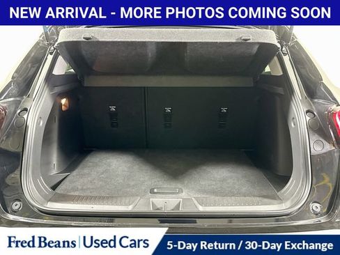 Used 2025 Chevrolet Trax LT w/ Driver Confidence Package FWD image 30
