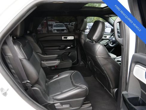 Used 2022 Ford Explorer ST w/ Equipment Group 401A AWD/4WD image 9