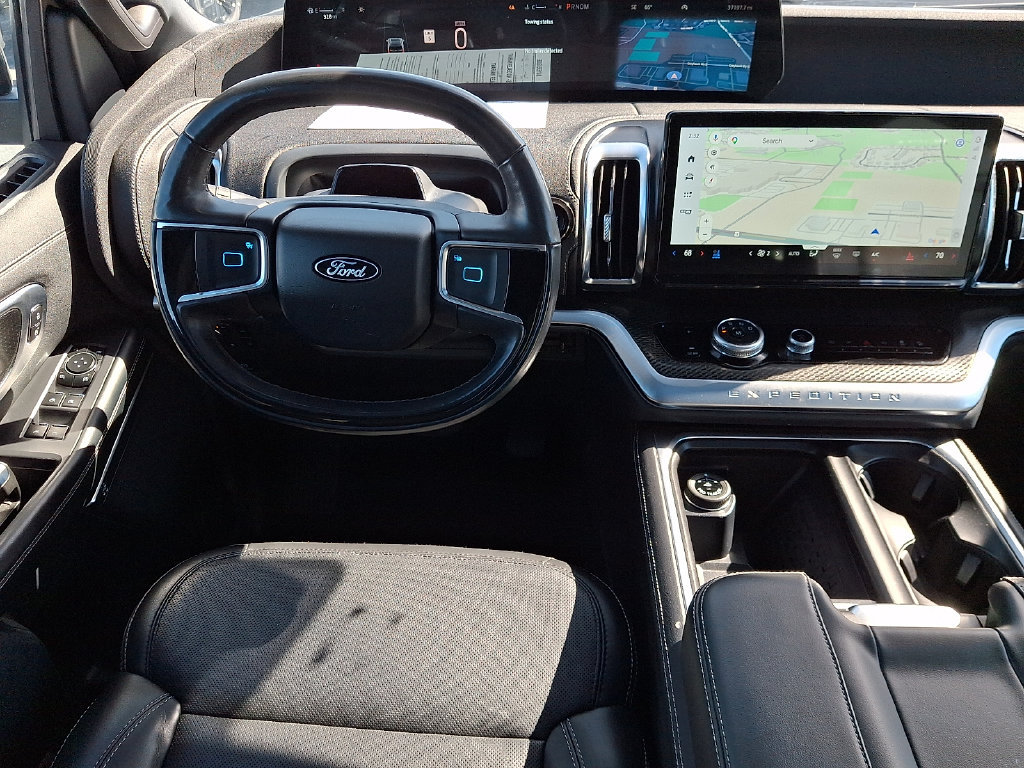 Used 2025 Ford Expedition Max Platinum w/ Stealth Performance Package AWD/4WD image 15