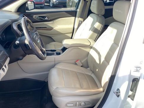 Certified 2019 GMC Acadia Denali w/ Technology Package image 17