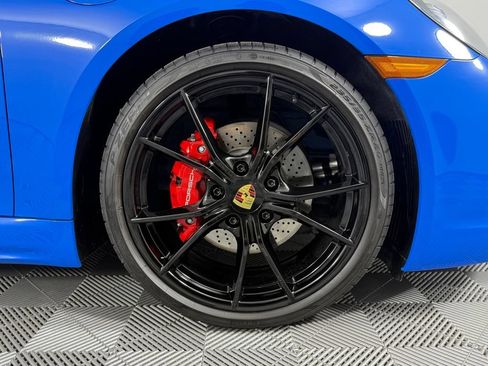 Certified 2024 Porsche 718 Cayman S RWD image 19