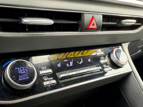 Used 2020 Hyundai Sonata SEL Plus w/ Tech Package image 37