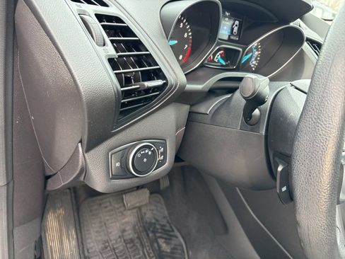 Used 2016 Ford Escape SE image 23