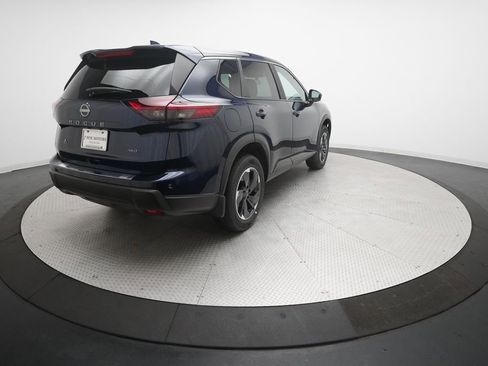 Certified 2026 Nissan Rogue SV image 35