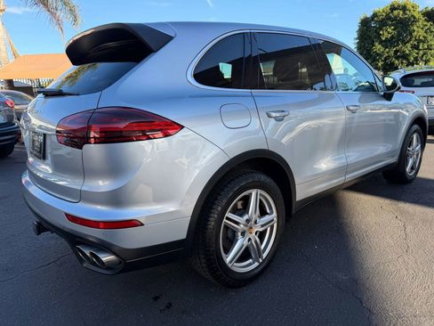 Used 2016 Porsche Cayenne S AWD/4WD image 28