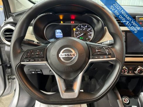 Used 2021 Nissan Versa SV image 14