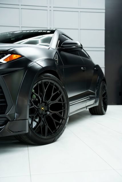 Used 2021 Lamborghini Urus AWD/4WD image 15