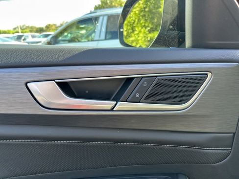 New 2026 Volkswagen Atlas Cross Sport SE image 12