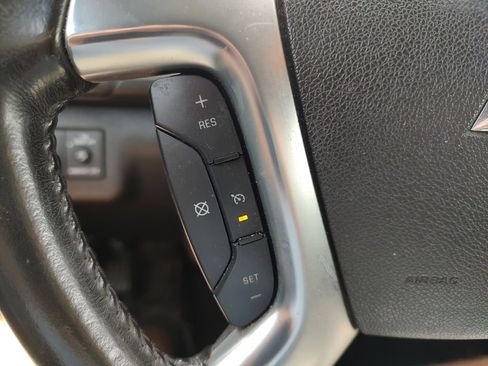 Used 2017 Chevrolet Traverse LT w/ Style and Technology Package AWD/4WD image 24