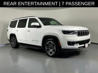 Used 2022 Jeep Wagoneer Series III w/ Rear Seat Video Group 1 AWD/4WD video 1