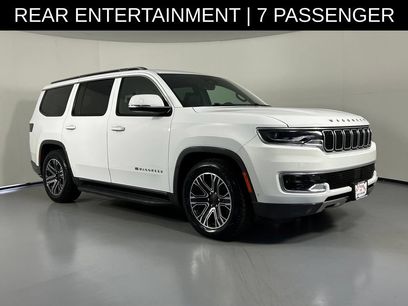 Used 2022 Jeep Wagoneer Series III w/ Rear Seat Video Group 1