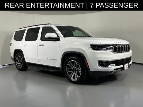 Used 2022 Jeep Wagoneer Series III w/ Rear Seat Video Group 1 AWD/4WD image 1