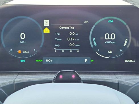 Certified 2025 Hyundai Santa Fe Limited FWD image 35