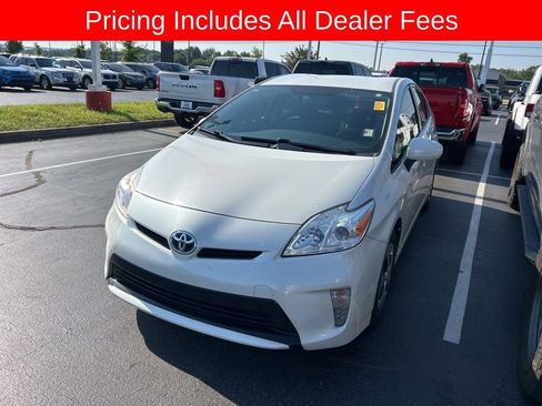 Used 2015 Toyota Prius Four FWD image 10