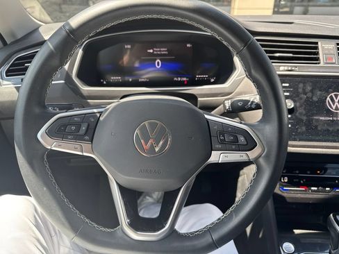 Used 2024 Volkswagen Tiguan SE FWD image 21