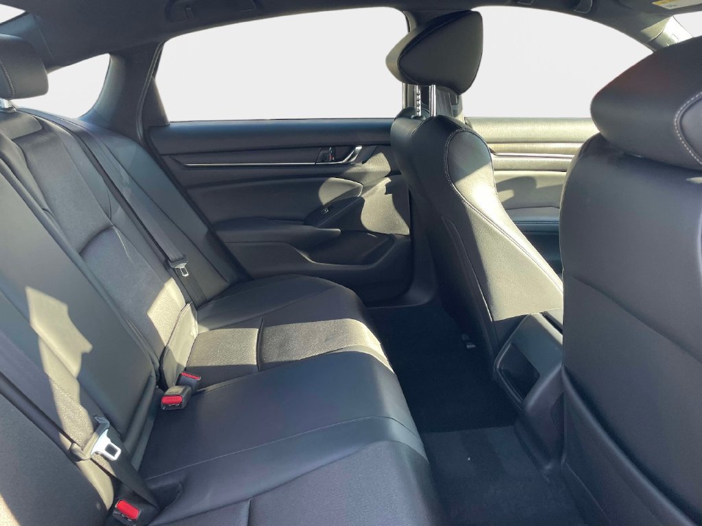 Used 2022 Honda Accord Sport image 12
