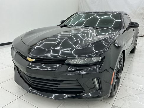 Used 2017 Chevrolet Camaro LT RWD image 1