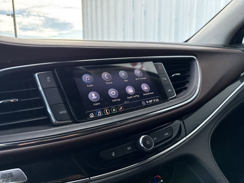 Used 2021 Buick Enclave Avenir w/ Avenir Technology Package image 22