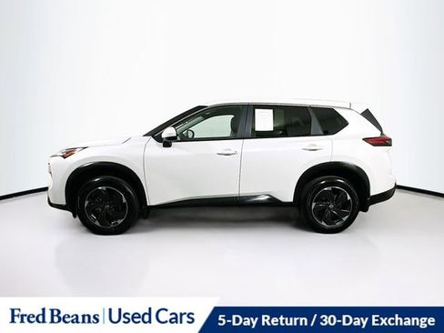 Used 2025 Nissan Rogue SV AWD/4WD image 4