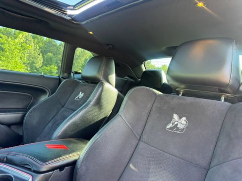 Used 2016 Dodge Challenger R/T Scat Pack RWD image 12