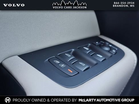New 2026 Volvo XC60 B5 Plus w/ Protection Package Premier AWD/4WD image 16