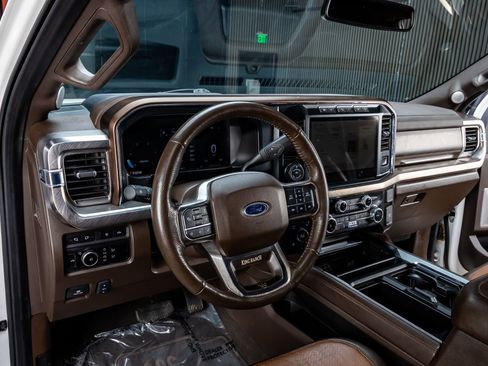 Used 2023 Ford F250 King Ranch AWD/4WD image 17