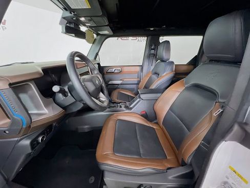 Used 2023 Ford Bronco Outer Banks AWD/4WD image 10