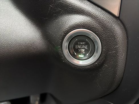 Used 2019 Chevrolet Silverado 1500 LT w/ All-Star Edition image 31