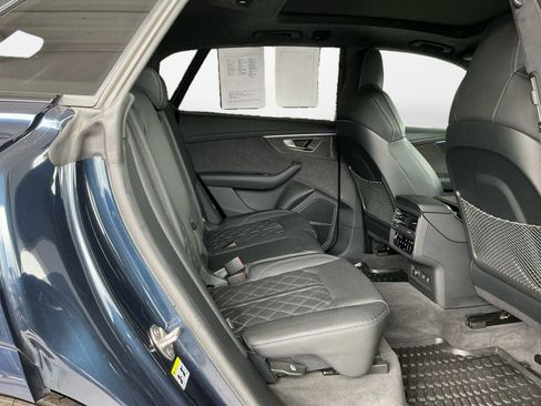 Used 2023 Audi SQ8 Prestige AWD/4WD image 12