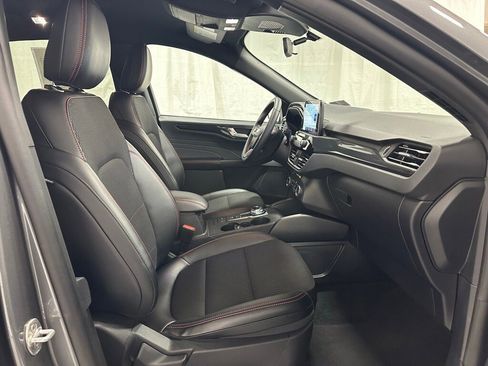Used 2025 Ford Escape ST-Line image 54