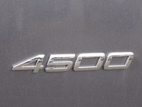 Used 2025 Mercedes-Benz Sprinter 4500 image 8