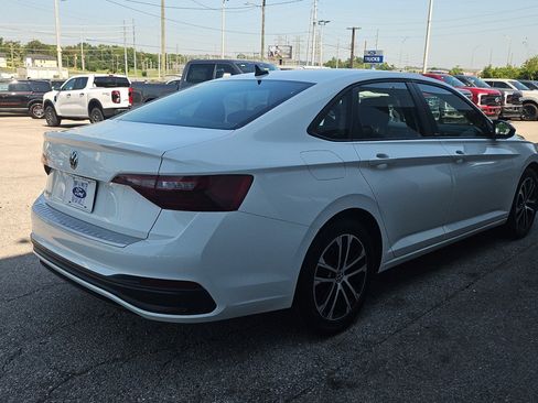 Used 2023 Volkswagen Jetta Sport FWD image 5