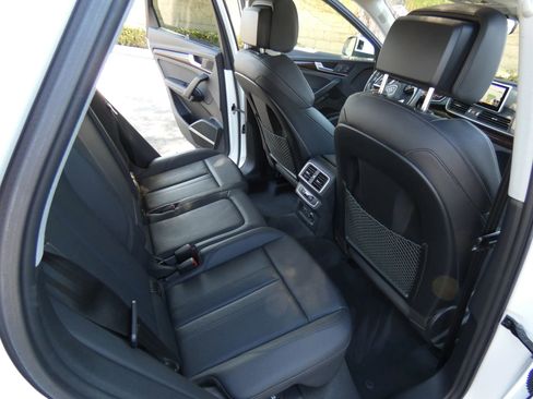 Used 2019 Audi Q5 2.0T Premium Plus w/ Premium Plus Package image 23