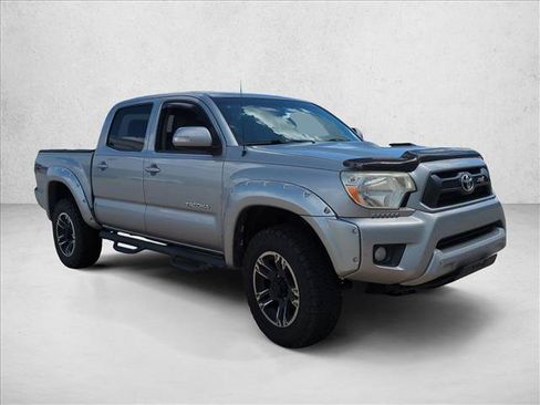 Used 2015 Toyota Tacoma PreRunner w/ TRD Sport Package RWD image 3