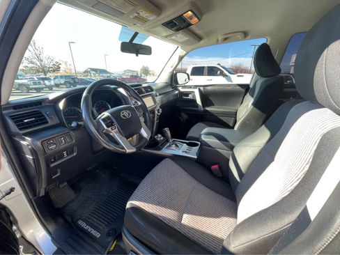 Used 2014 Toyota 4Runner SR5 image 2
