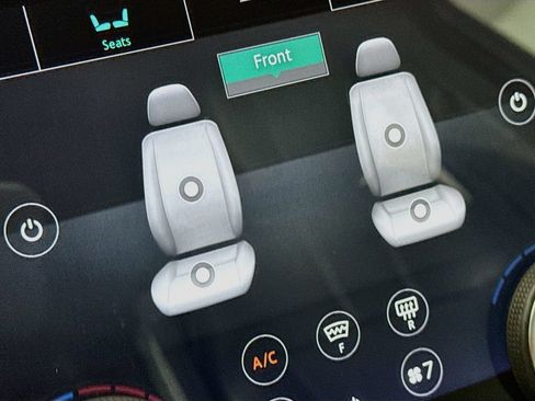 Used 2019 Land Rover Range Rover HSE AWD/4WD image 25