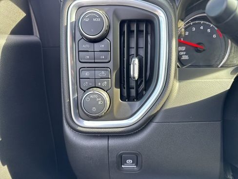 Used 2020 Chevrolet Silverado 1500 LT Trail Boss image 23