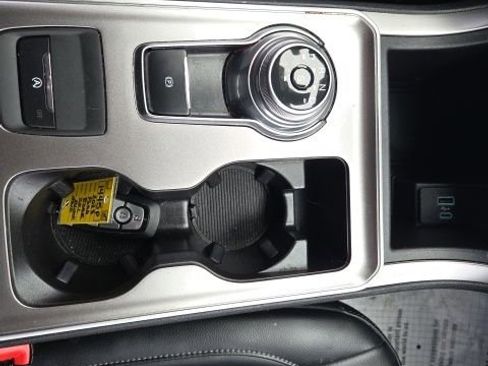 Used 2023 Ford Edge SEL w/ Convenience Package image 26