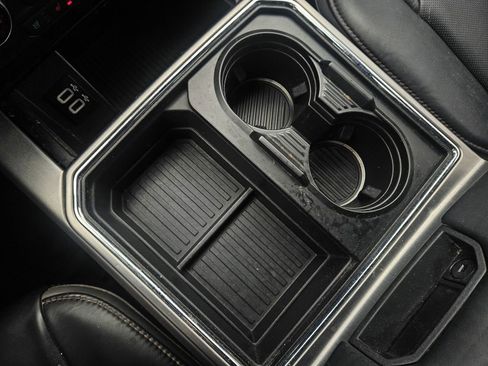 Used 2019 Ford F250 Platinum w/ Platinum Ultimate Package image 16