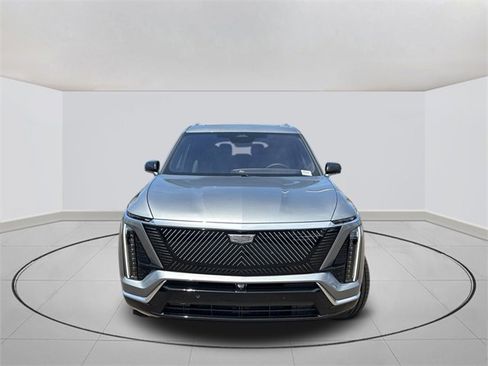 New 2026 Cadillac Vistiq Luxury image 2