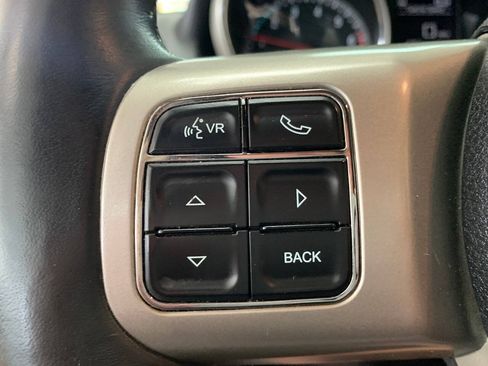 Used 2012 Jeep Grand Cherokee Laredo AWD/4WD image 17