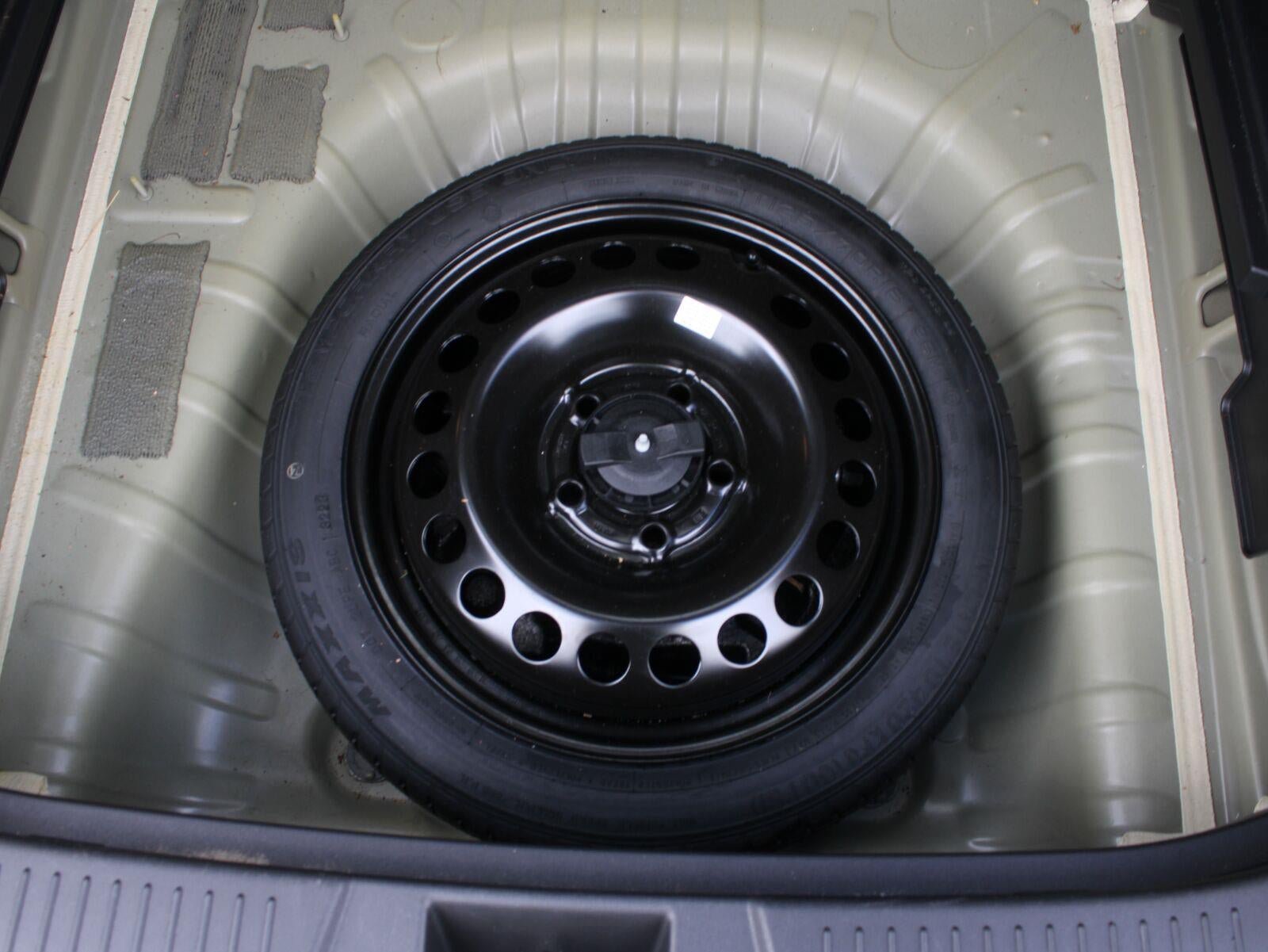 Used 2024 Chevrolet Trax RS w/ Sunroof Package FWD image 9